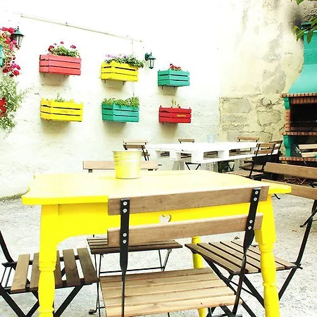 Supernova Hostal Oporto